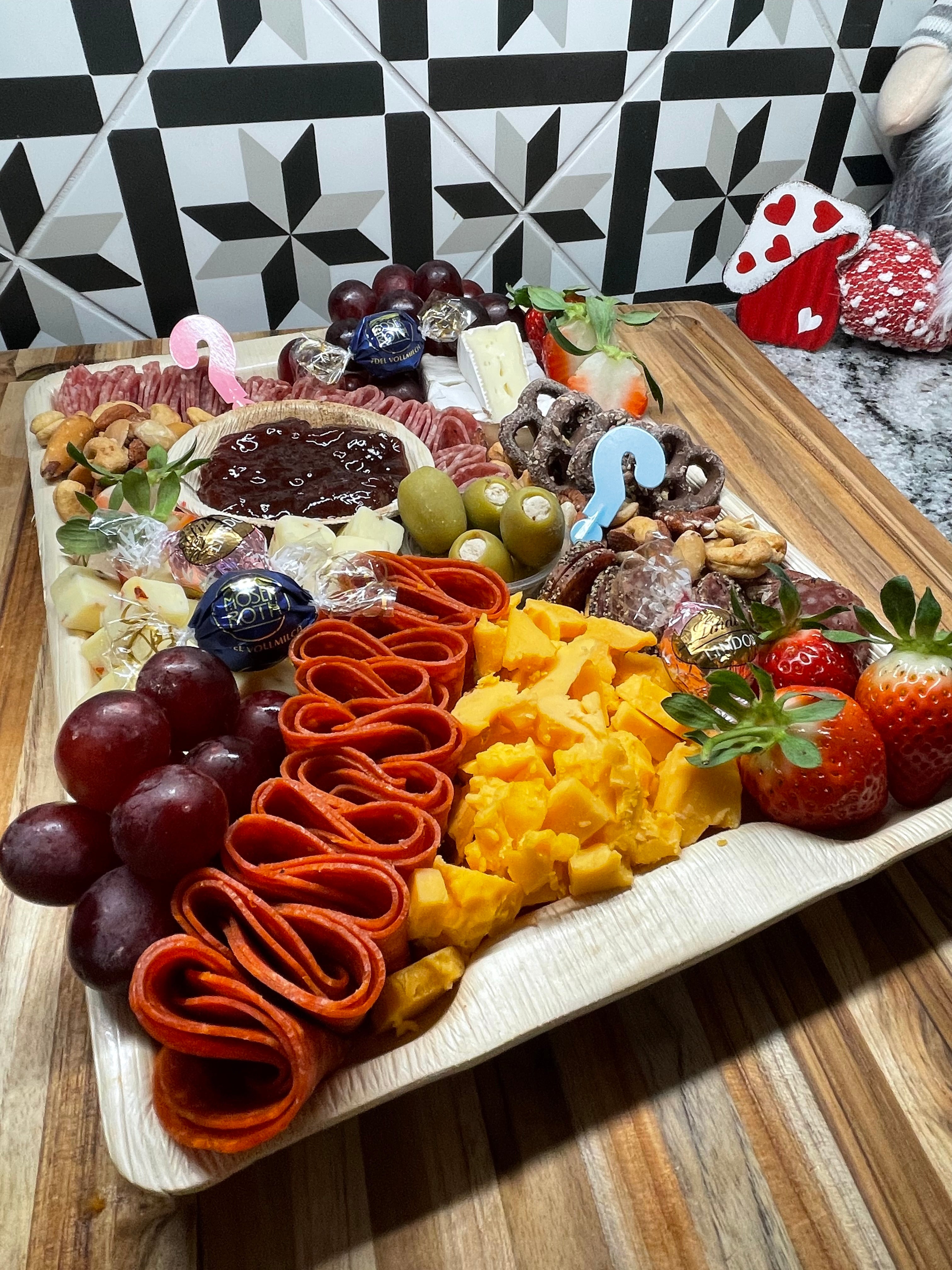 Build Your Own Charcuterie Board (10x14")